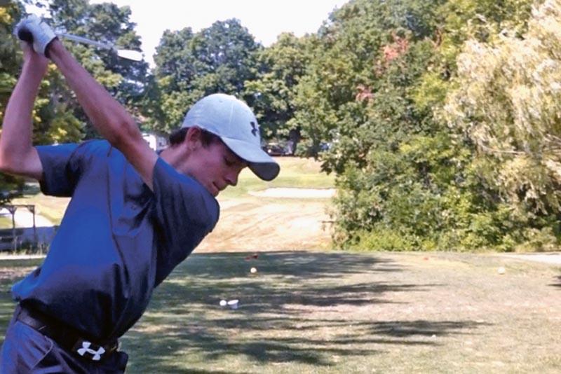 Teen golfer swinging for scholarship