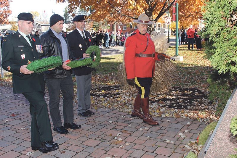 Lachute marks Remembrance Day