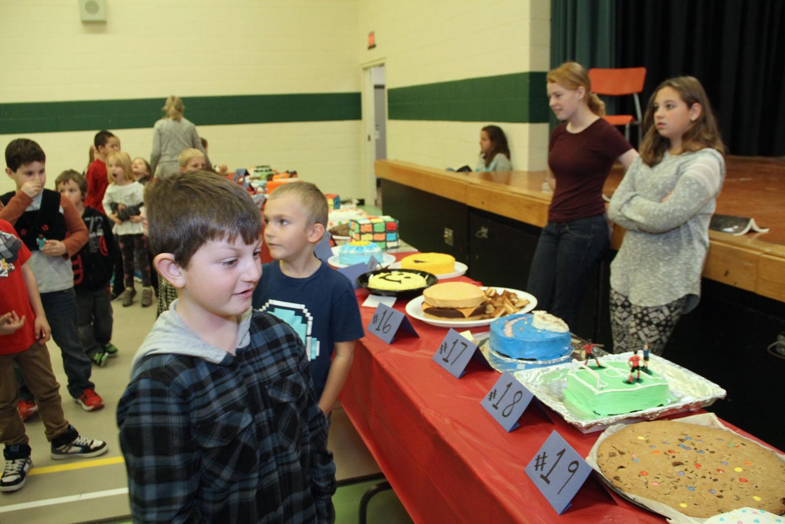 PCPS hosts cake auction to raise money for sports programs