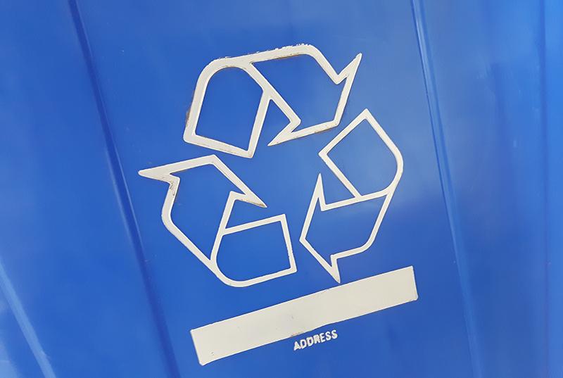 Ontario government announces changes to blue box recycling program