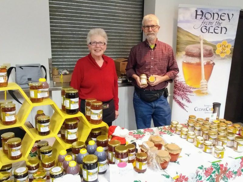 Stephen and Linda Burgess of Cedar Croft Farm and Apiaries/Honey From the Glen were there with honey made by their very own bees. Stephen is the resident beekeeper and also makes unique honey blends with cinnamon and turmeric.