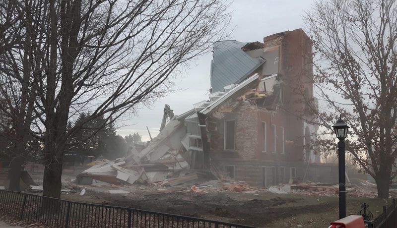 LS_Nov3017_Convent Demolition (2)