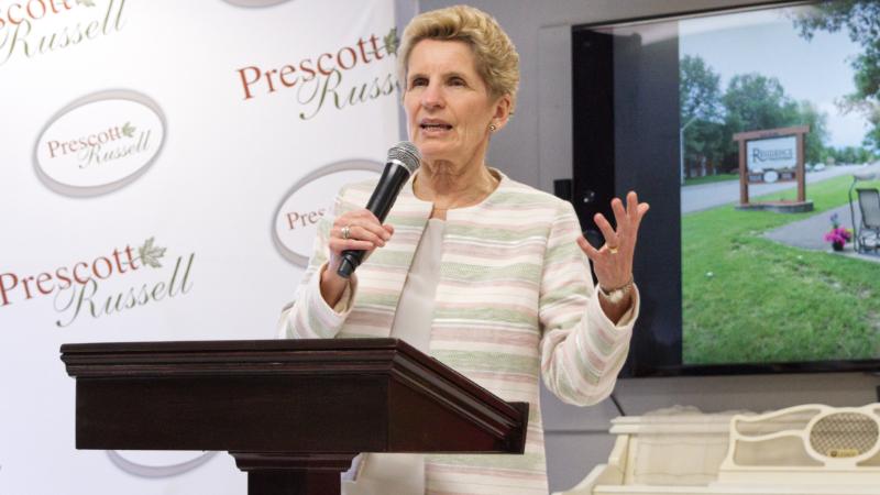 Premier Kathleen Wynne visits Prescott & Russell Residence, announces the creation of 78 more long-term care beds