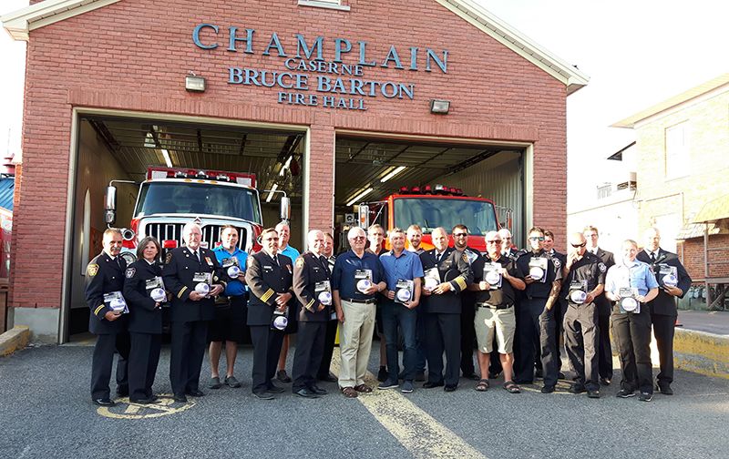 Enbridge donates 120 smoke/CO2 alarms to Champlain Township