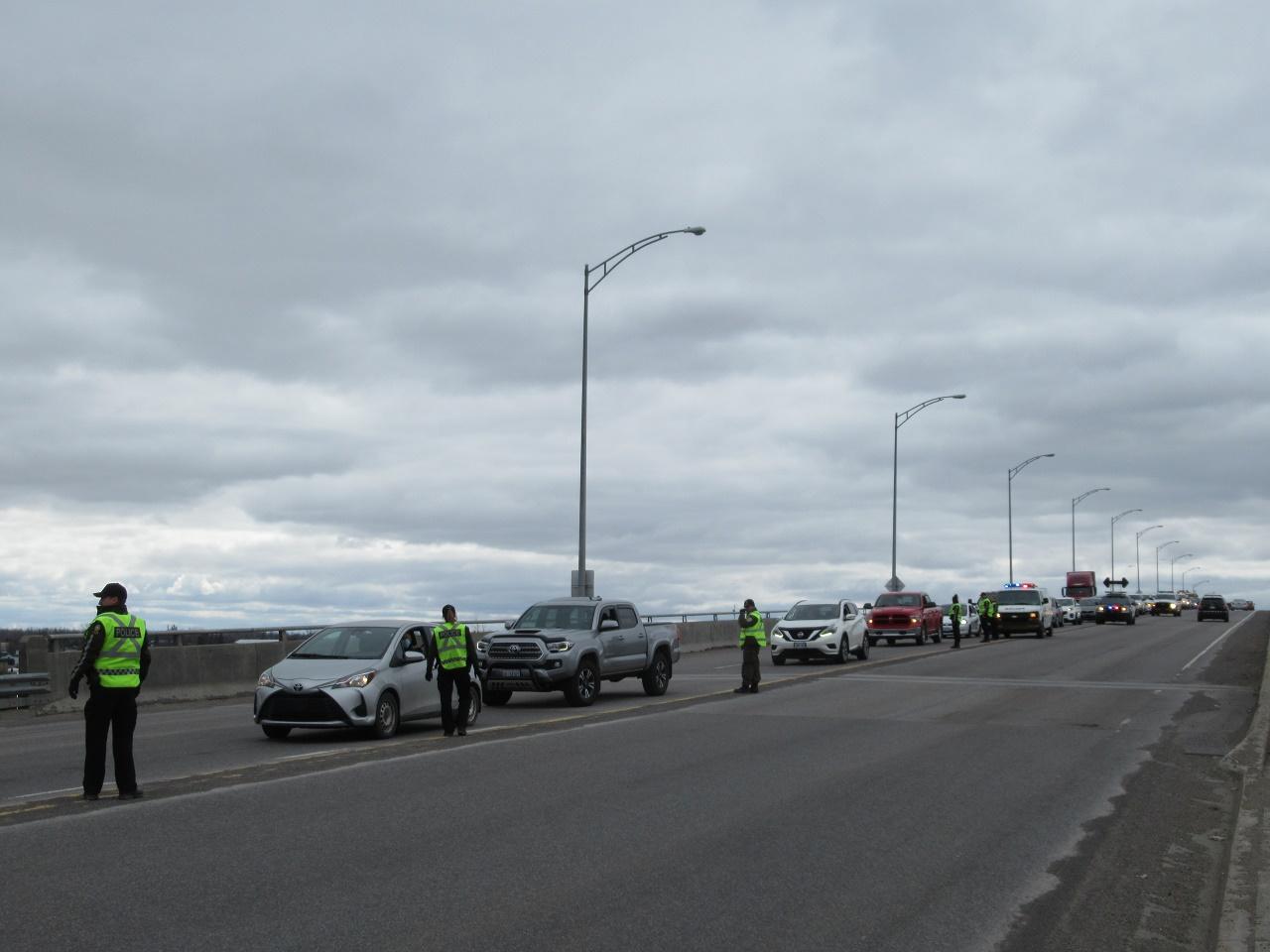 Simard, Drouin surprised by SQ checkpoints on Long Sault Bridge