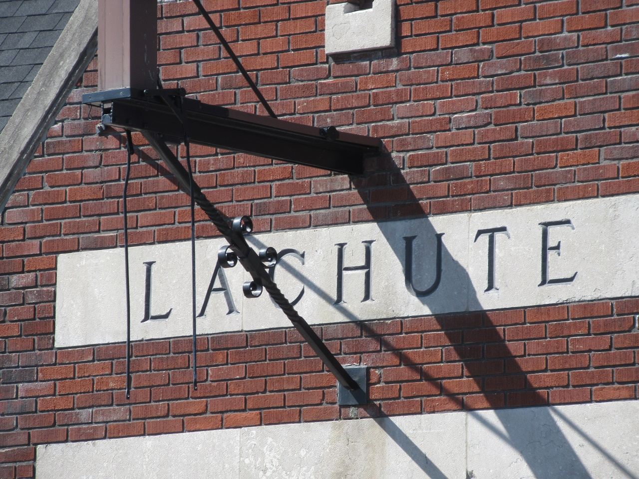 Only authorized caregivers permitted to visit at Lachute hospital