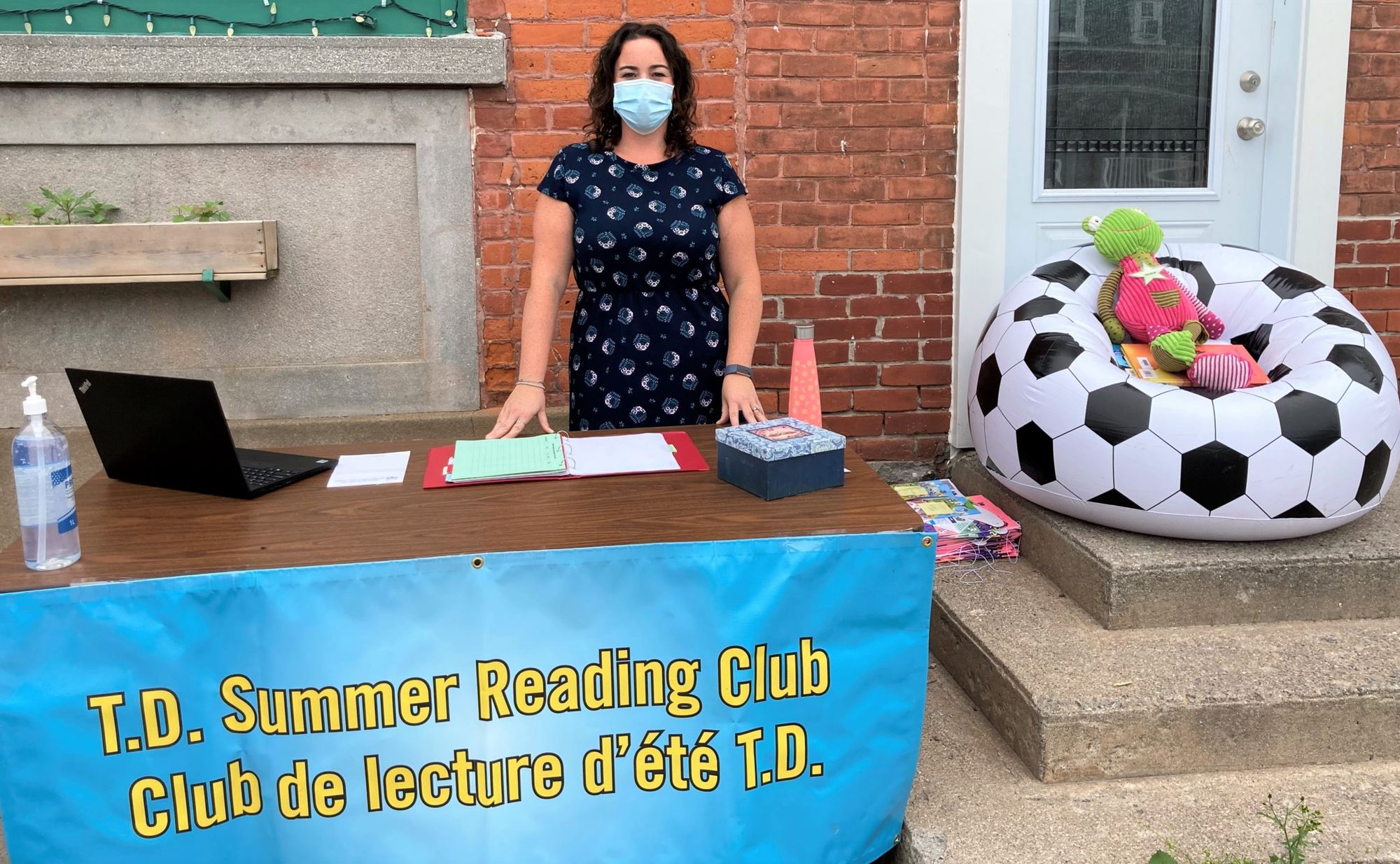 Sign up with the Champlain Library for summer reading