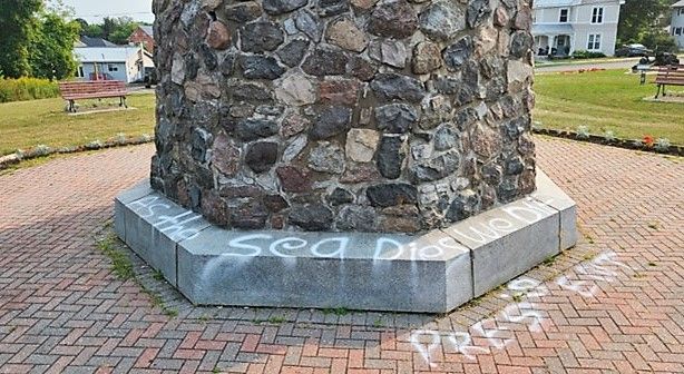 Information sought on act of vandalism to Alexandria Cenotaph