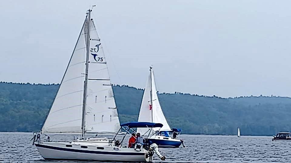 Riverest Regatta sees 10 sailboats participate
