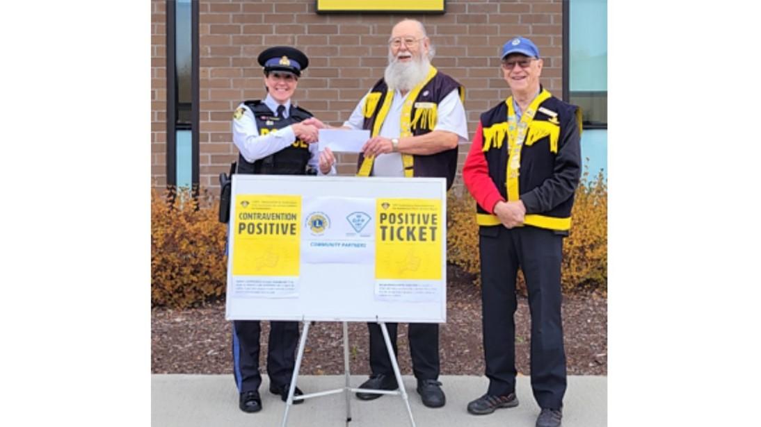 Hawkesbury OPP partners with Lions Club to continue Positive Ticketing program