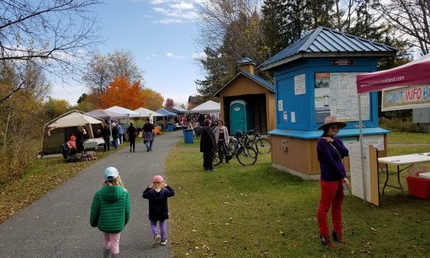 A successful first Community Market in Bourget
