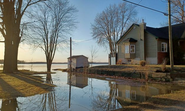 Rising waters increase flood concerns for Lower Ottawa River, state of emergency declared in St-André-d’Argenteuil