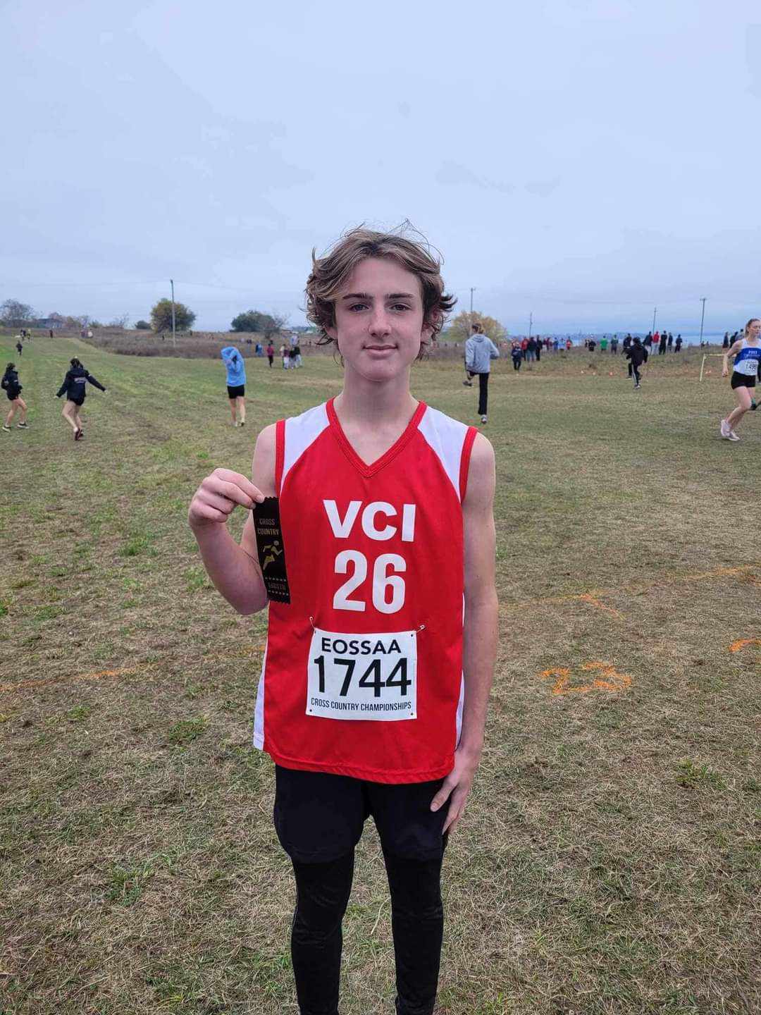 MacKinnon takes cross-country titles for VCI