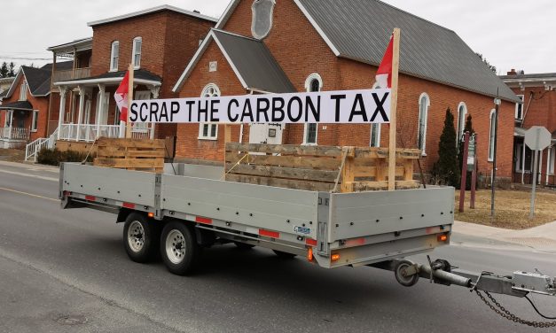 Carbon tax protest rolls through Vankleek Hill
