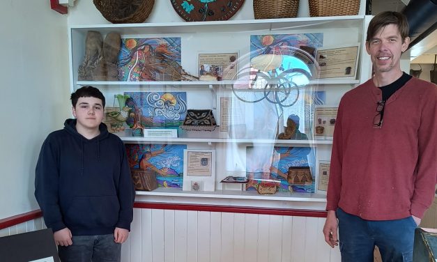 VCI students build display case for Vankleek Hill Museum
