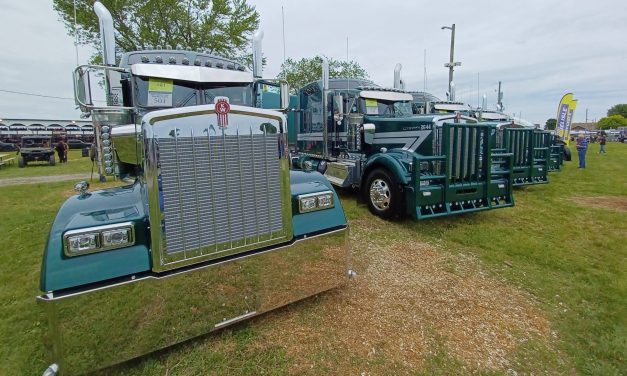 Truck Show ‘n Shine and Truck/Tractor Pull in Vankleek Hill